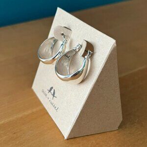 La Lune Sculpted Click-Top Hoop Earrings  - Chloe + Isabel